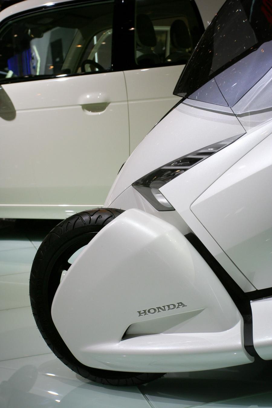  Honda 3R-C Electric Vehicle Concept 2010 года  (фото 6 из 36)